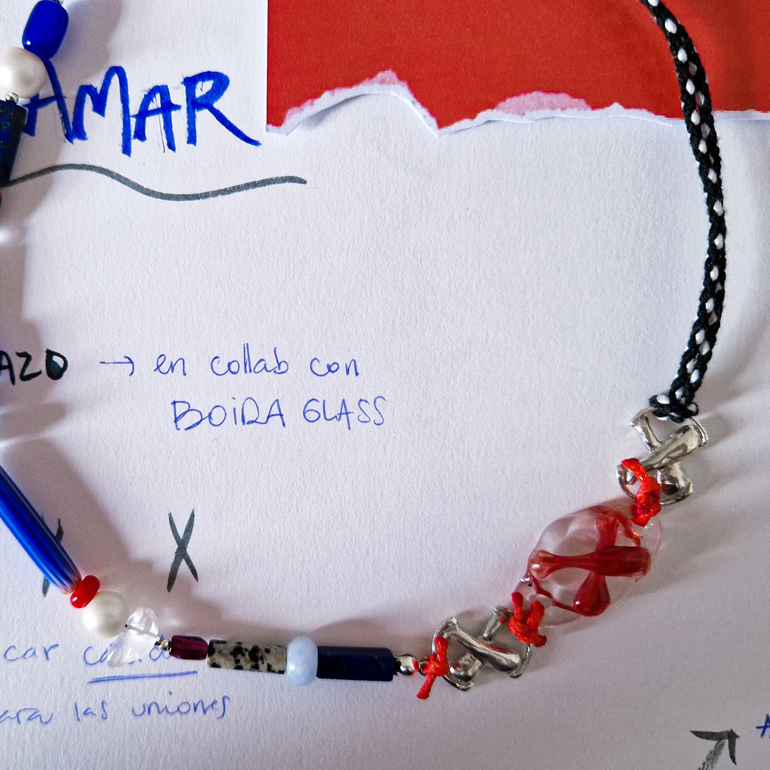 Valor ft. Boira Glass gargantilla